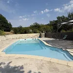 Coussoulesses Bed & Breakfast Anthé