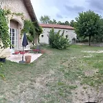 Coussoulesses Bed & Breakfast