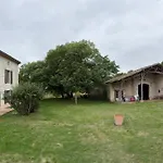 Coussoulesses Bed & Breakfast
