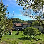 Coussoulesses Bed & Breakfast 3*