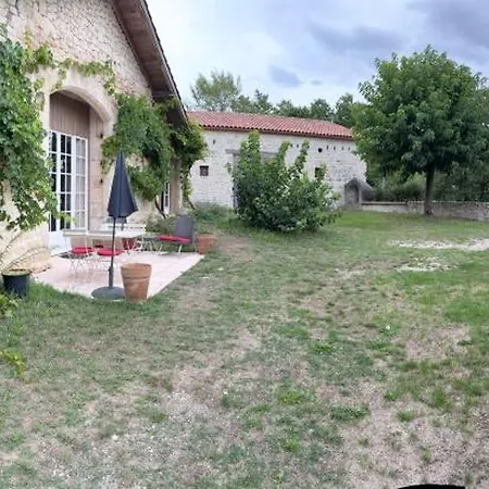 Coussoulesses Bed & Breakfast