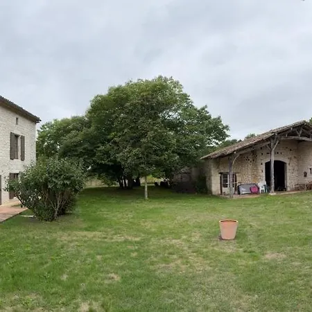 Coussoulesses Bed & Breakfast