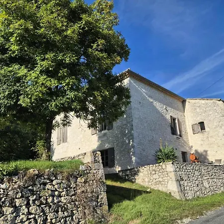 Bed & Breakfast Coussoulesses 3*