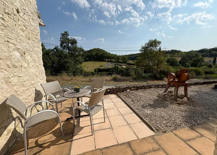 Bed & Breakfast Coussoulesses 3*