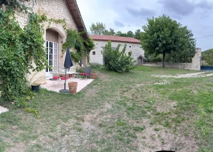 Coussoulesses Bed & Breakfast