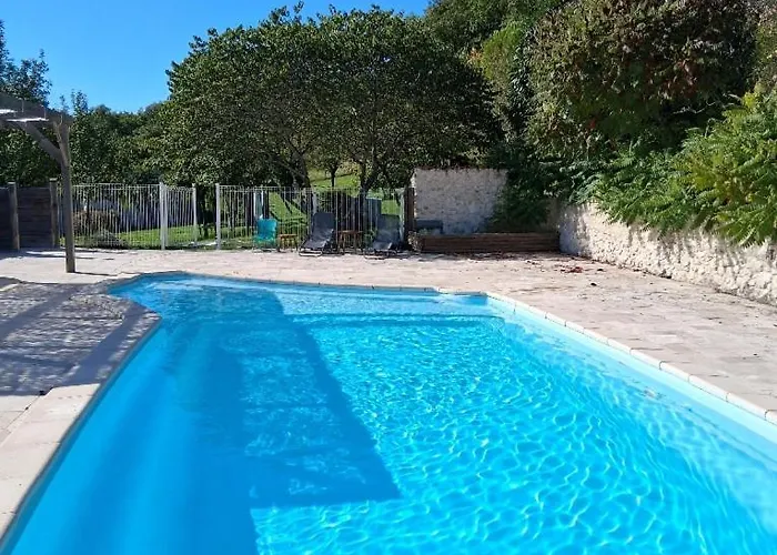 Bed & Breakfast Coussoulesses 3*