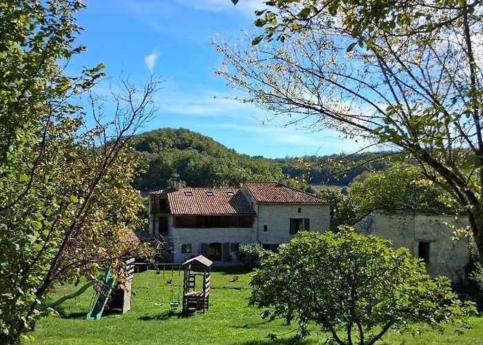 Coussoulesses Bed & Breakfast 3*