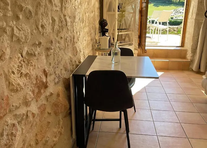 Bed & Breakfast Coussoulesses