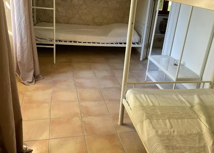 Coussoulesses Bed & Breakfast 3*