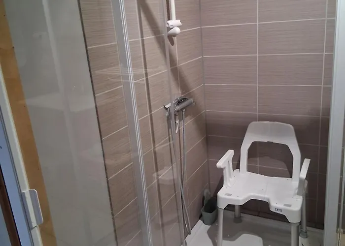 Coussoulesses Bed & Breakfast Anthé